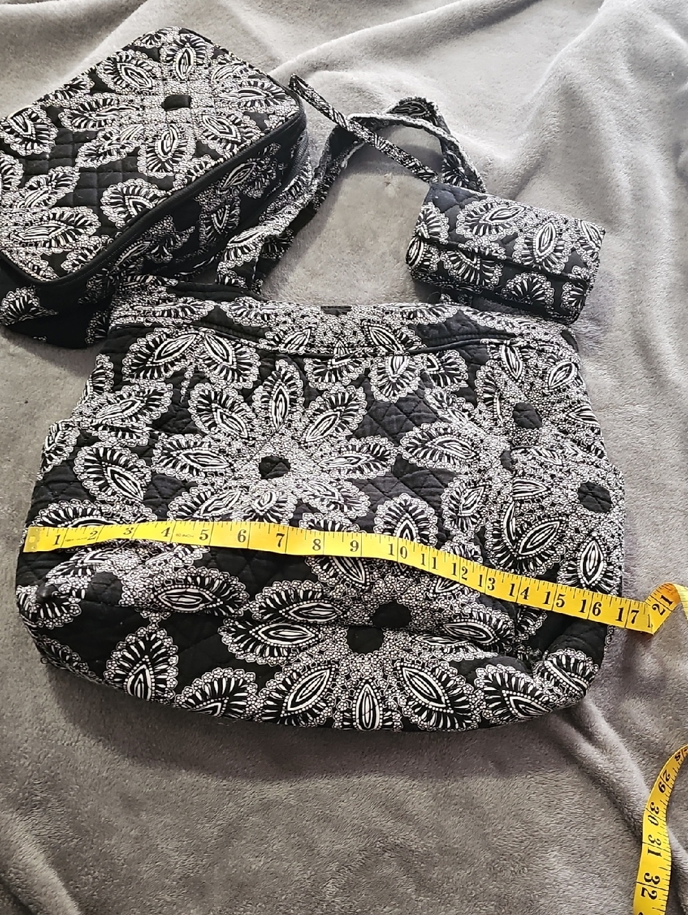 Vera Bradley Quilted Black & White Floral Tote Wallet And Travel Cosmetic Set